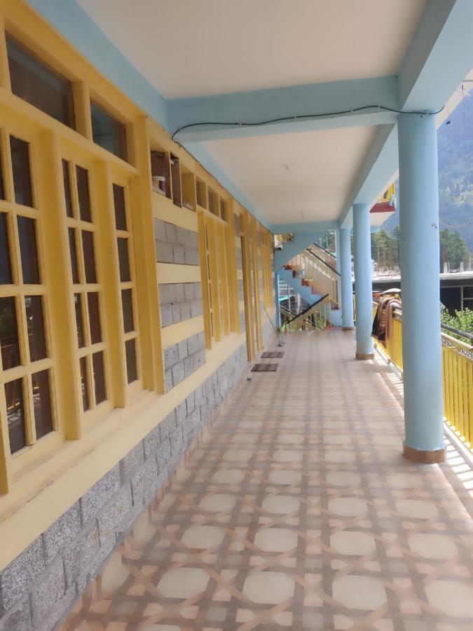 Woods Mountain View Hotel 2*